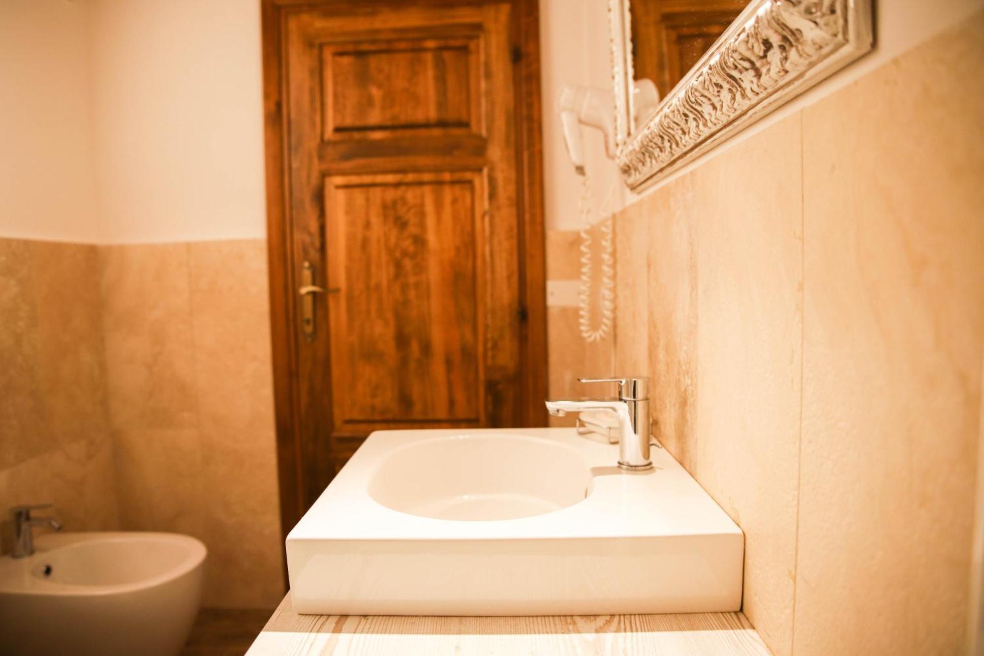 Maison d'hôtes Country House Poggio Aione à Catabbio Extérieur photo